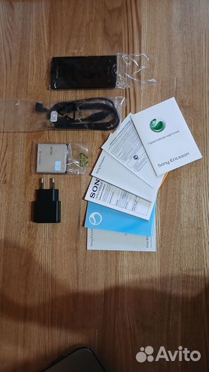 Sony Ericsson Xperia Ray (ST18i), 1 ГБ