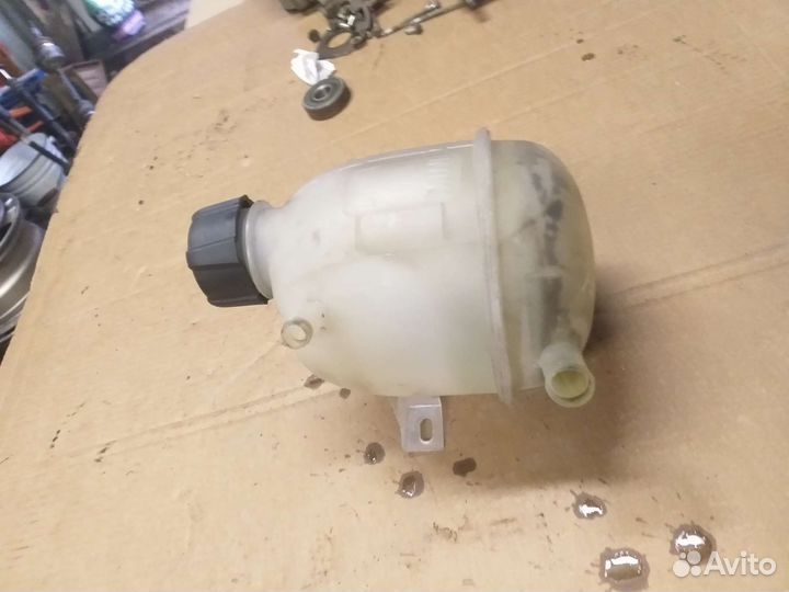 Бачок расширительный омывателей рено логан клио с