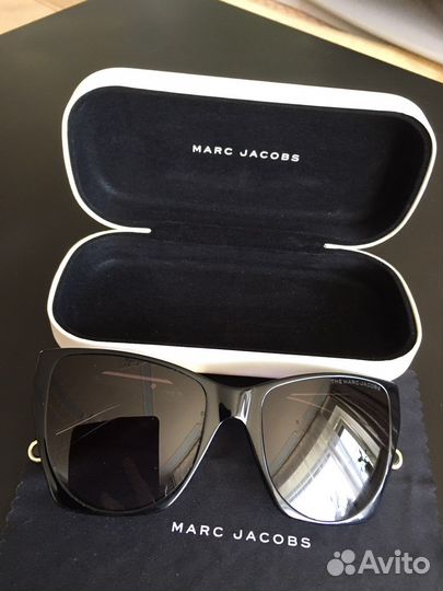Солнцезащитные очки The Marc Jacobs