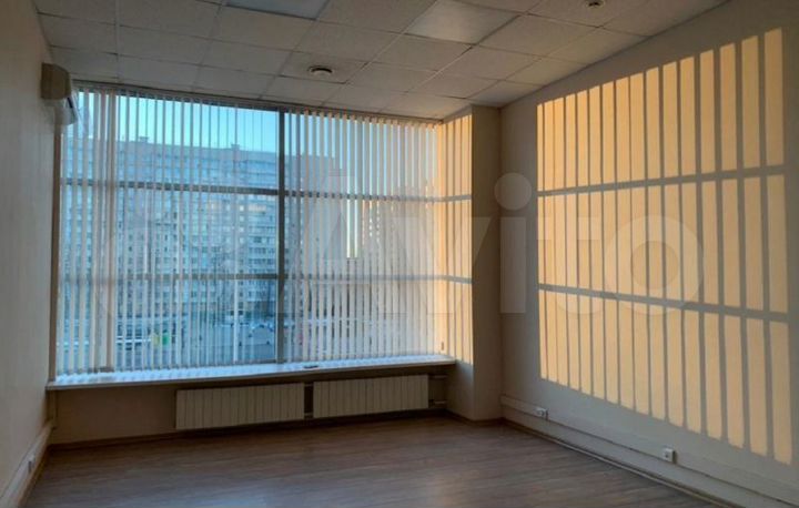 Сдам офисное помещение, 281 м²