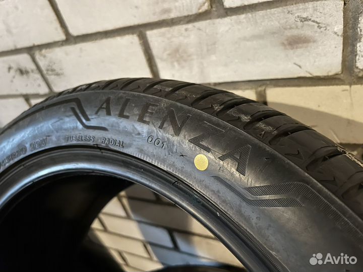 Bridgestone Alenza 001 245/45 R20