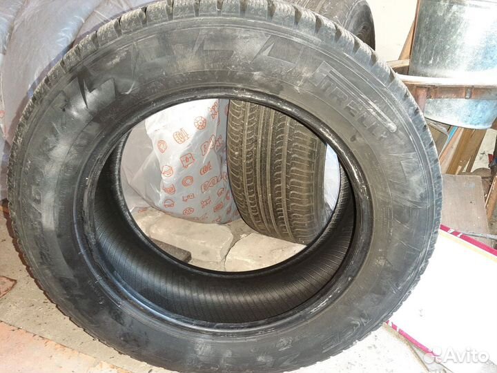 Pirelli Ice Zero 225/65 R17