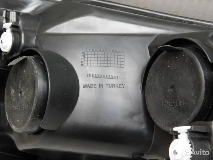 Фара левая Ford Tourneo Connect