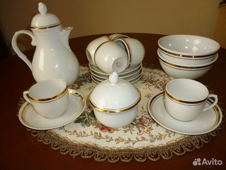 Кофейный набор из белого фарфора из 80-ых