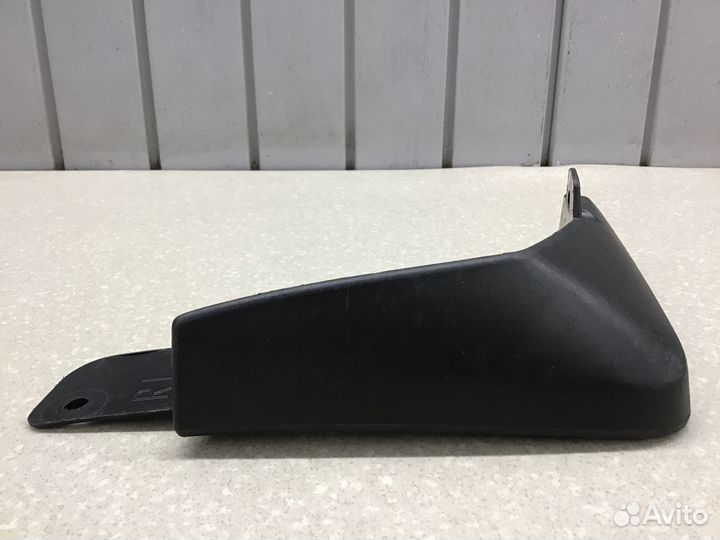 Брызговик задний левый Nissan X-Trail (T32) 2014