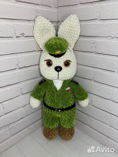 Вязаный заяц