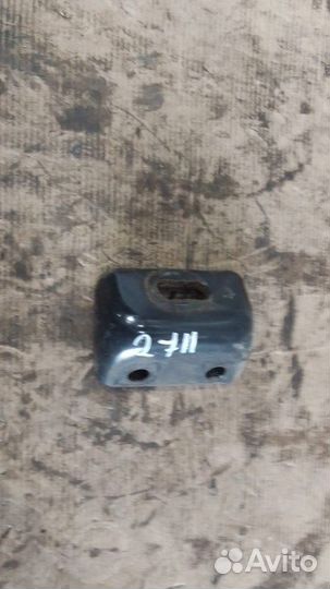 Крепежный угольник Man Tgm