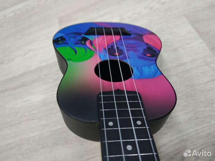 Укулеле новое с чехлом Flight