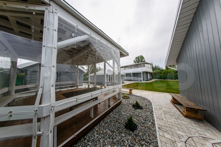 Коттедж 200 м² на участке 12 сот.