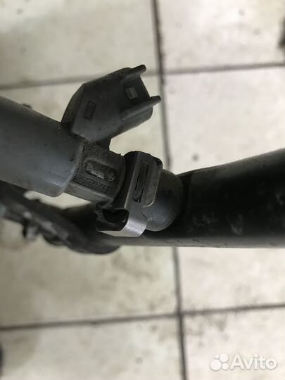 Форсунки топливные рампа газ 31105 Волга Chrysler