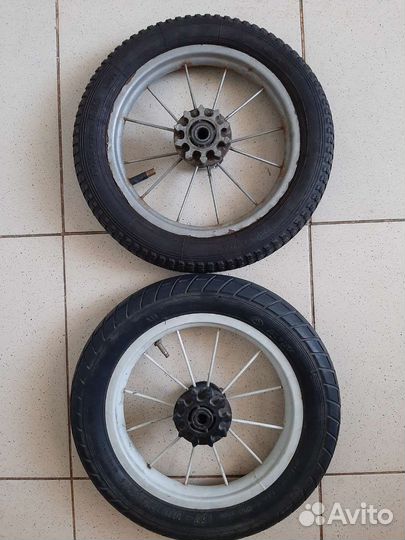 Колеса надувные + чехлы для коляски Inglesina