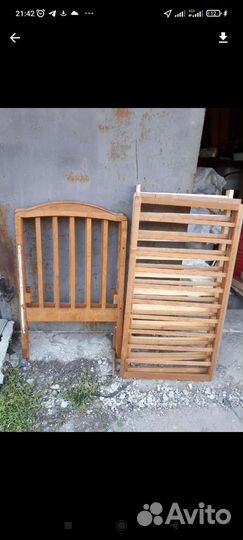 Детская кроватка