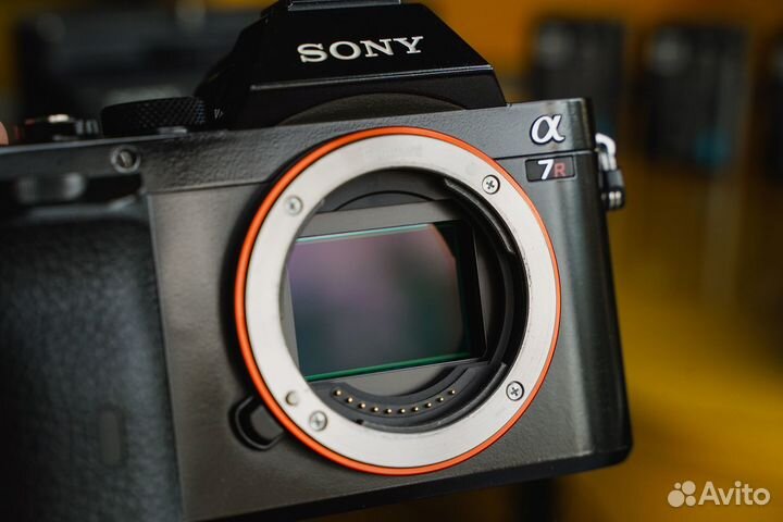 Фотоаппарат Sony A7R с батарейным блоком