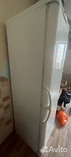 Холодильник