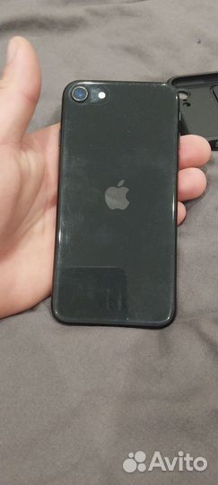 iPhone SE (2020), 64 ГБ