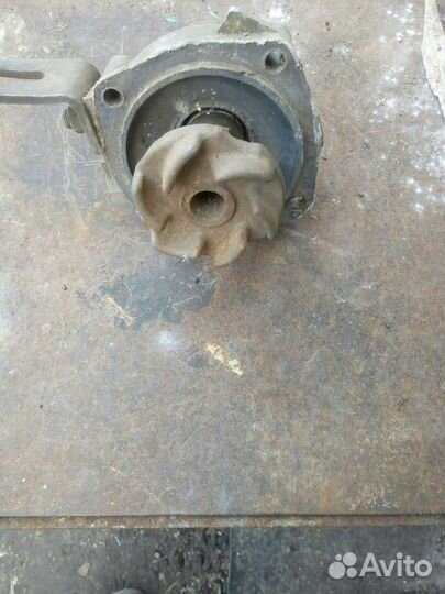 Помпа для ваз 2105