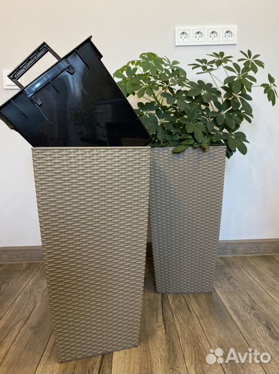 Кашпо напольное для цветов