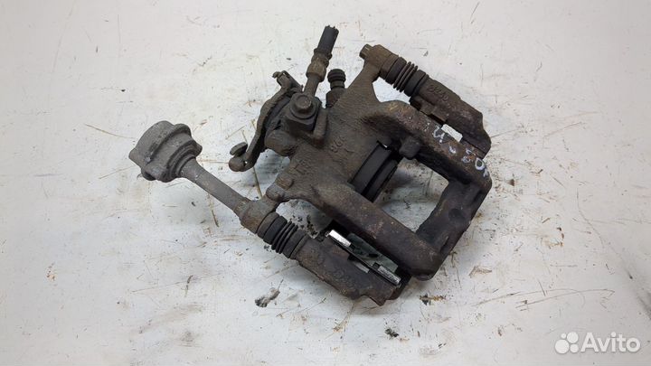 Суппорт Opel Astra J, 2011