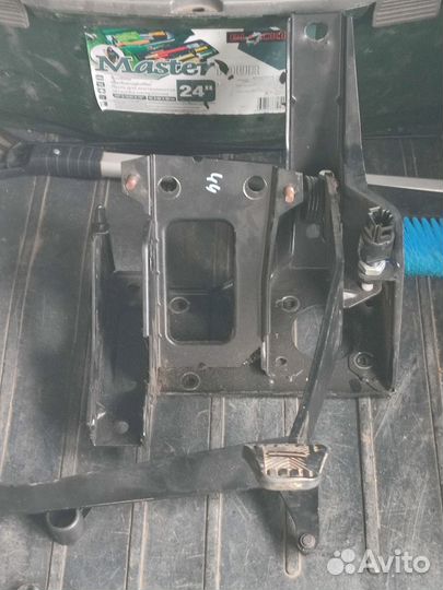 Педальный узел для лада гранта