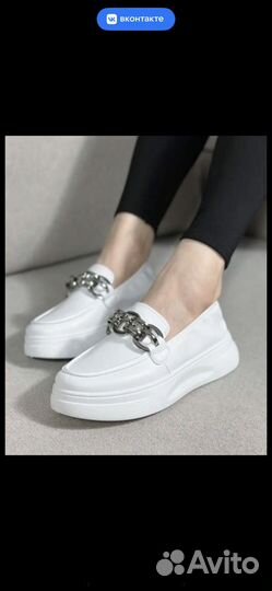 Кроссовки новые