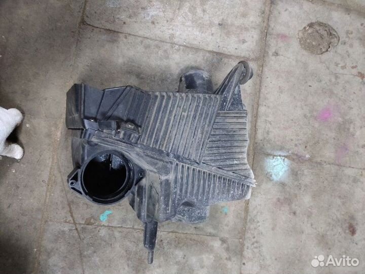 Корпус воздушного фильтра Renault Megane 2