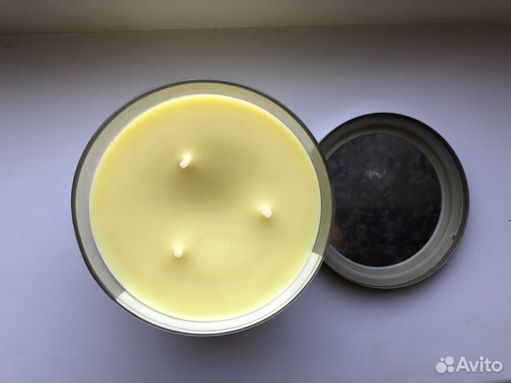 Bath and body works свеча