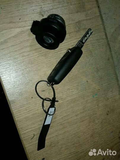 Личинка замка зажигания polo sedan 6r rapid