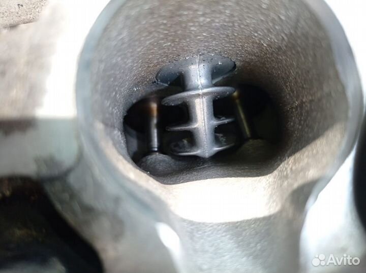 Головка блока W124 двиг 2.2 бенз 111.960