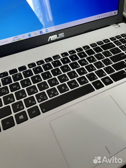 Ноутбук asus