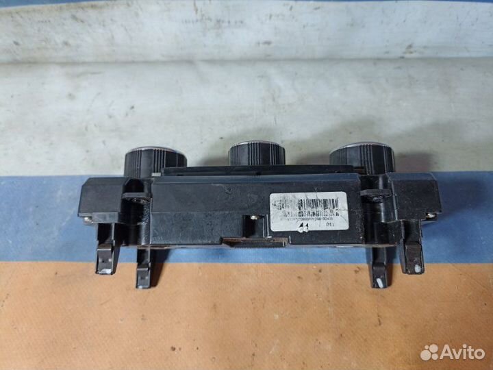 Блок управления печкой Geely Emgrand Ec-7(Fe-2)