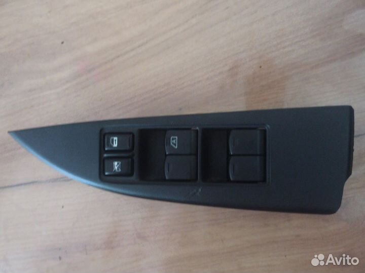 Блок управления стеклоподъемниками Subaru outback