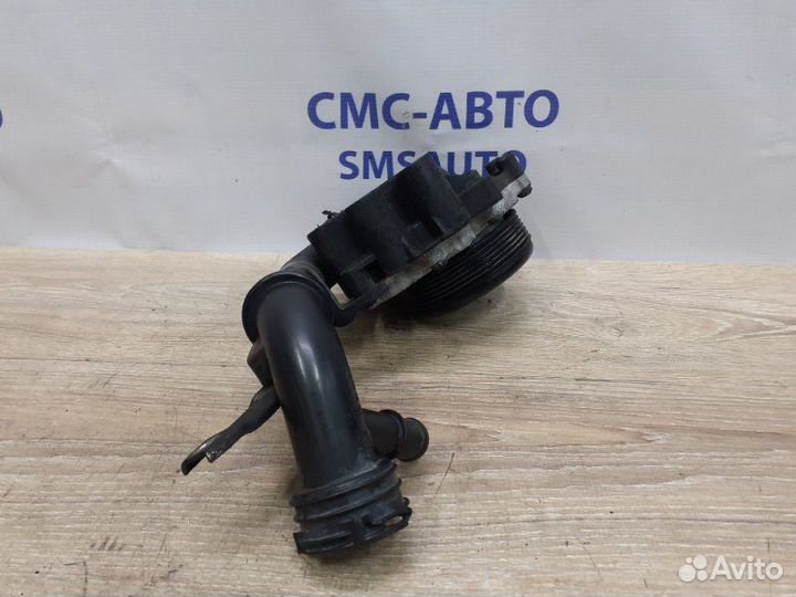 Помпа системы охлаждения Mercedes-Benz E-Class