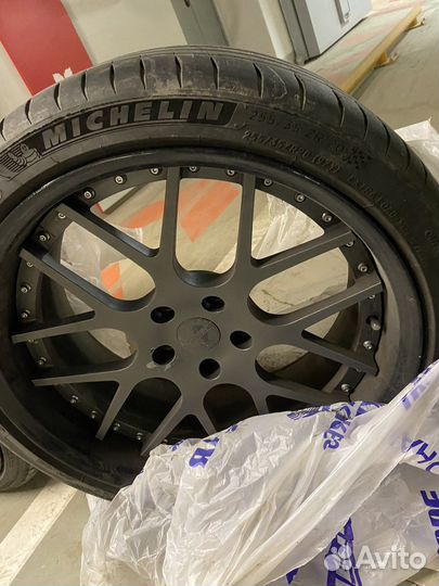 Комплект колес на летней резине Michelin R20