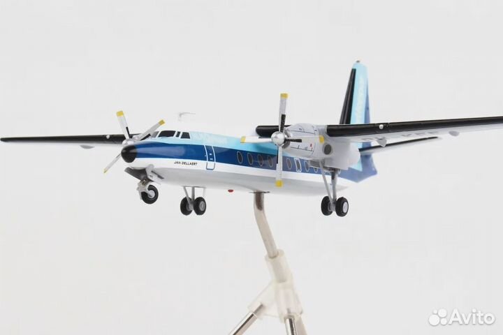 Модель самолета Fokker F27 1/200 Gemini Jets