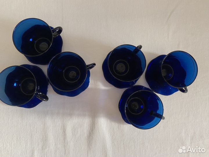 Чашки с блюдцем 6 штук (стекло синее)