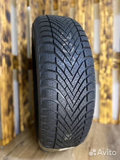 Pirelli Cinturato Winter 215/60 R17 96T