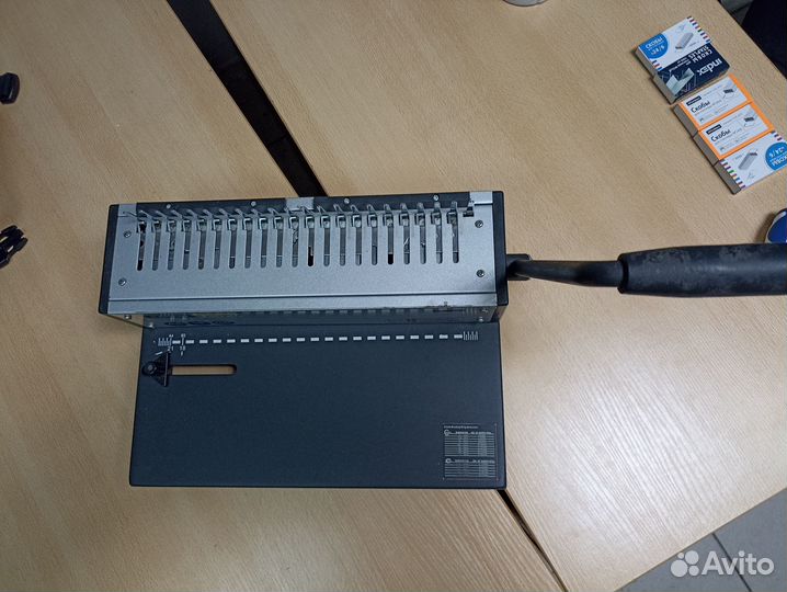 Брошюровщик Rayson SD-1501