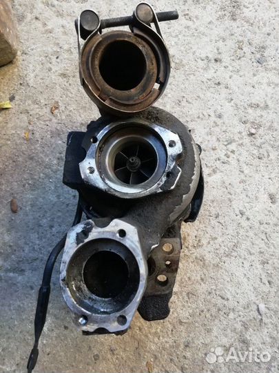 Турбина левая и правая Туарег 5 0