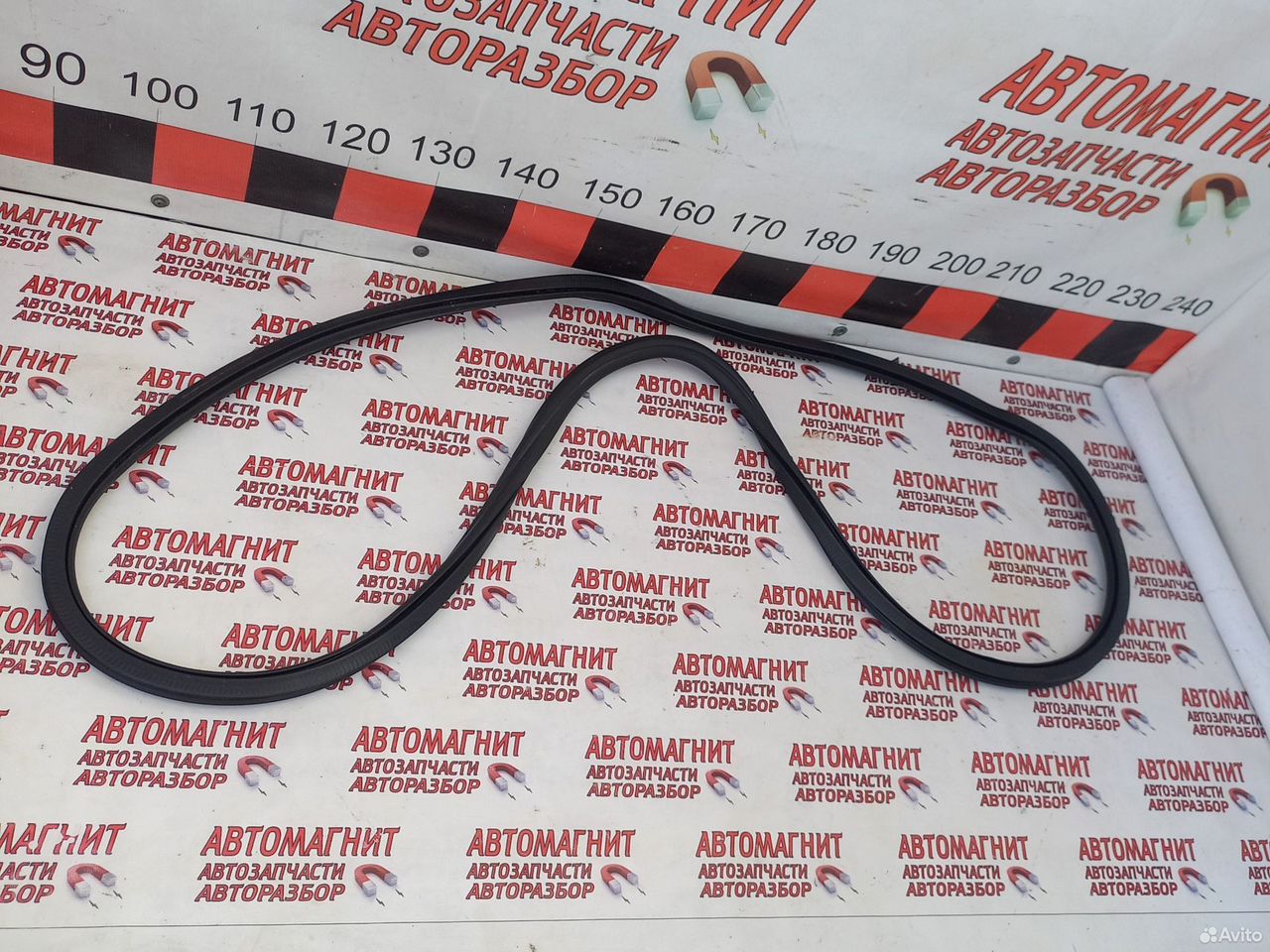 Уплотнитель двери передней правой Voyah Free