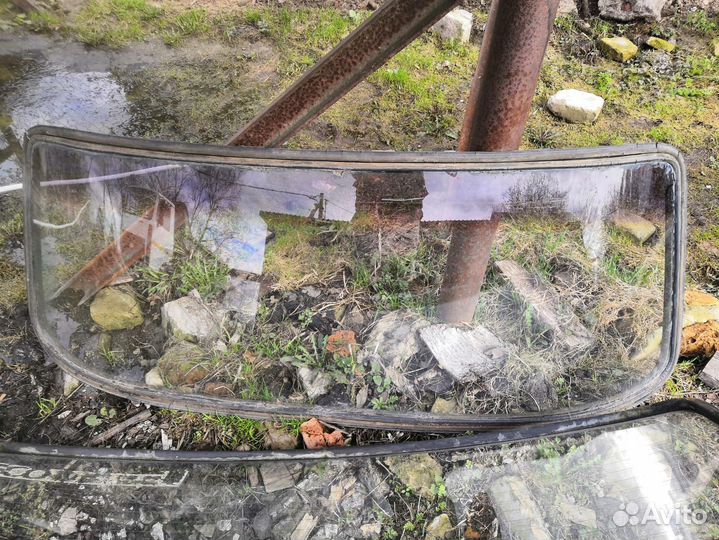 Стекло лобовое заднее газ 3110 Волга