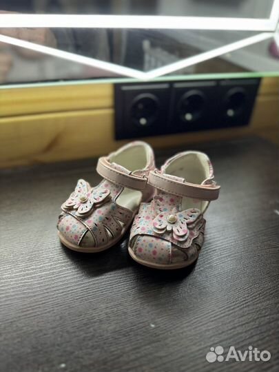 Сандали на девочку 18