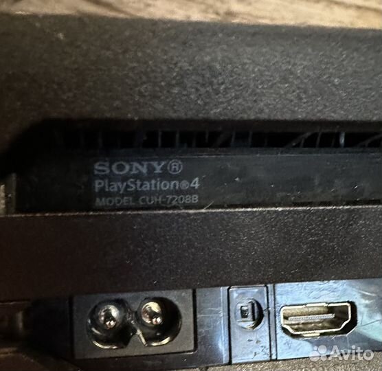 Sony Playstation 4 pro 1tb