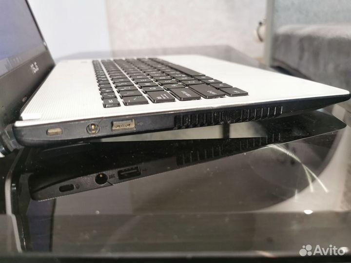 Ноутбук asus