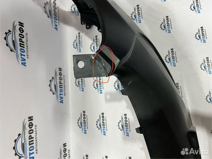 Бампер передний на Hyundai Elantra