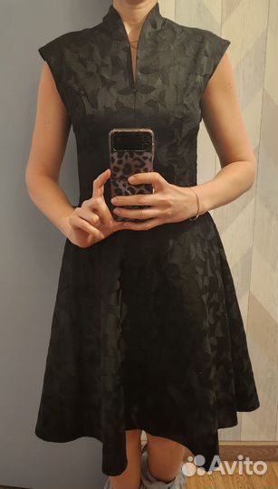 Нарядное женское платье