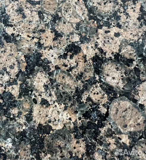 Слэб гранитный Балтик Браун