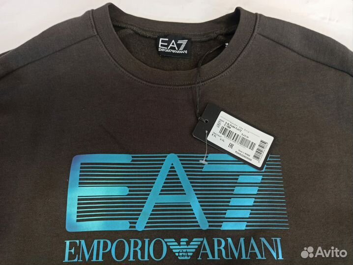 Спорт. костюм EA7 Armani. Новый, оригинал. 54 р