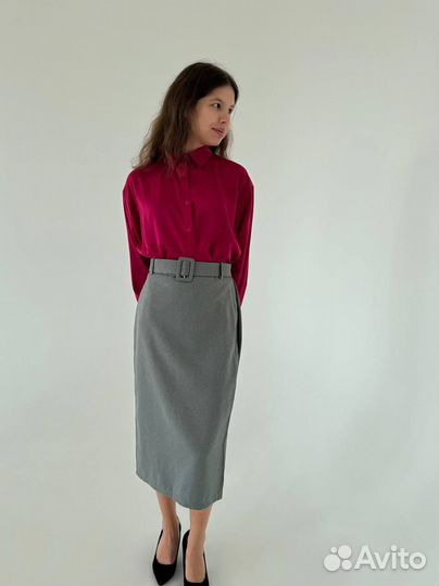 Костюм классический женский с юбкой, серый