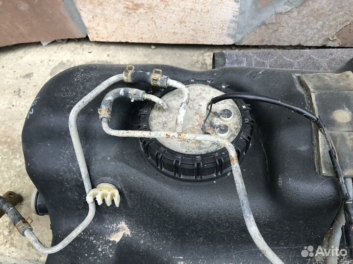 Топливный бак, бензобак hyundai Starex, H-1 H-200