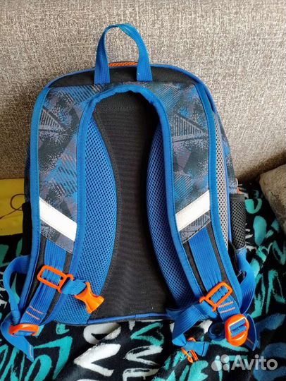 Школьный рюкзак